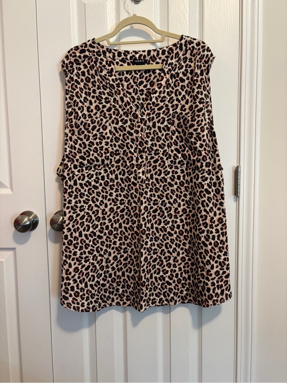 torrid Leopard Print V-Neck Sleeveless Top
